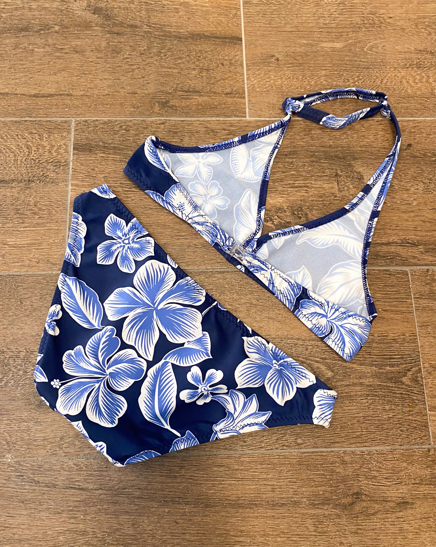 SWIMSUIT HOJAS Y FLORES BIKINI SET - 6A