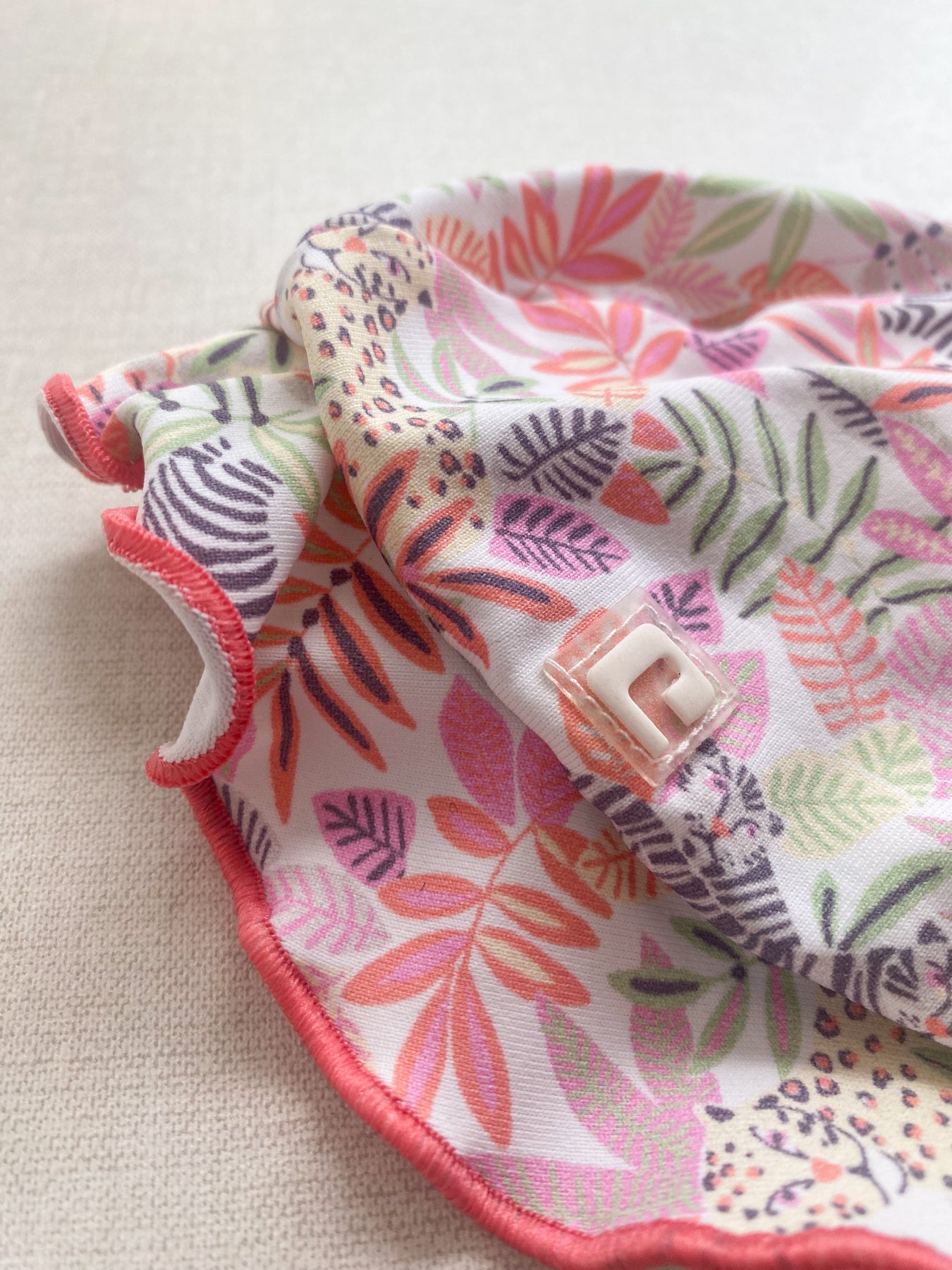 SWIM HAT PALMERAS CEBRAS Y LEON SAFARI DE COLORES - 6M