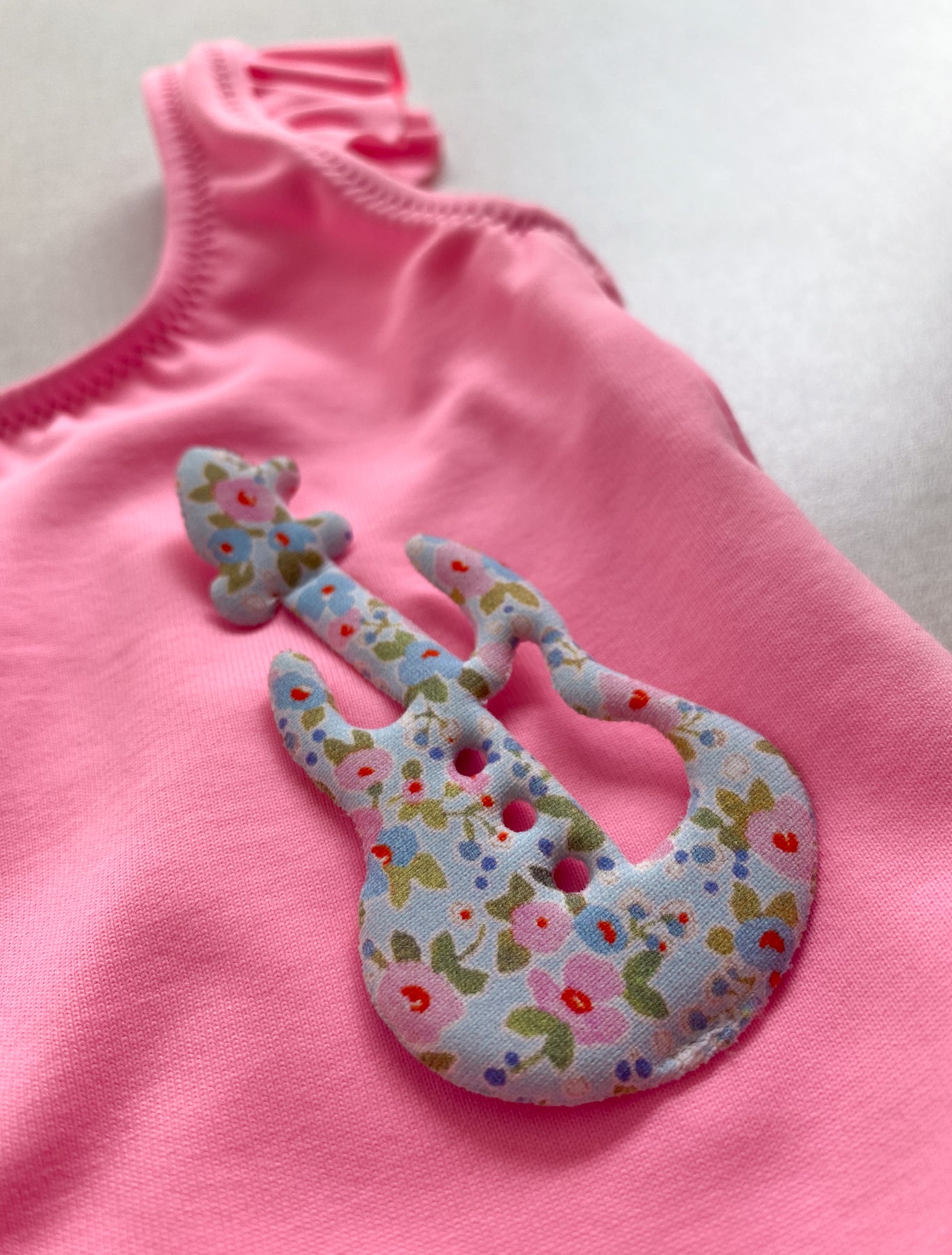 SWIMSUIT SOLIDO CON GUITARRA ONE PIECE - 6M