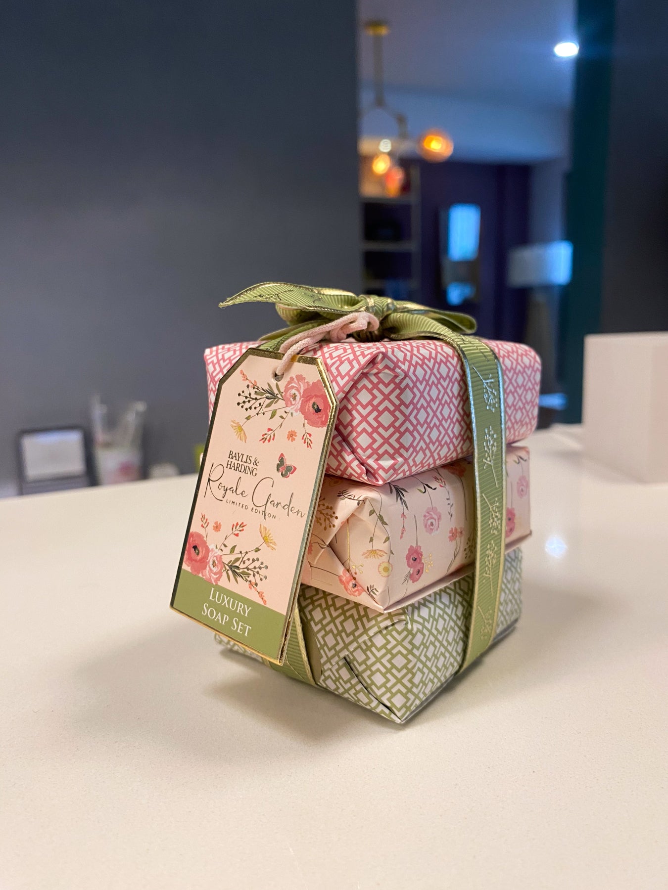 Rose Poppy & Vanilla Luxury Wrapped Soaps Gift Set