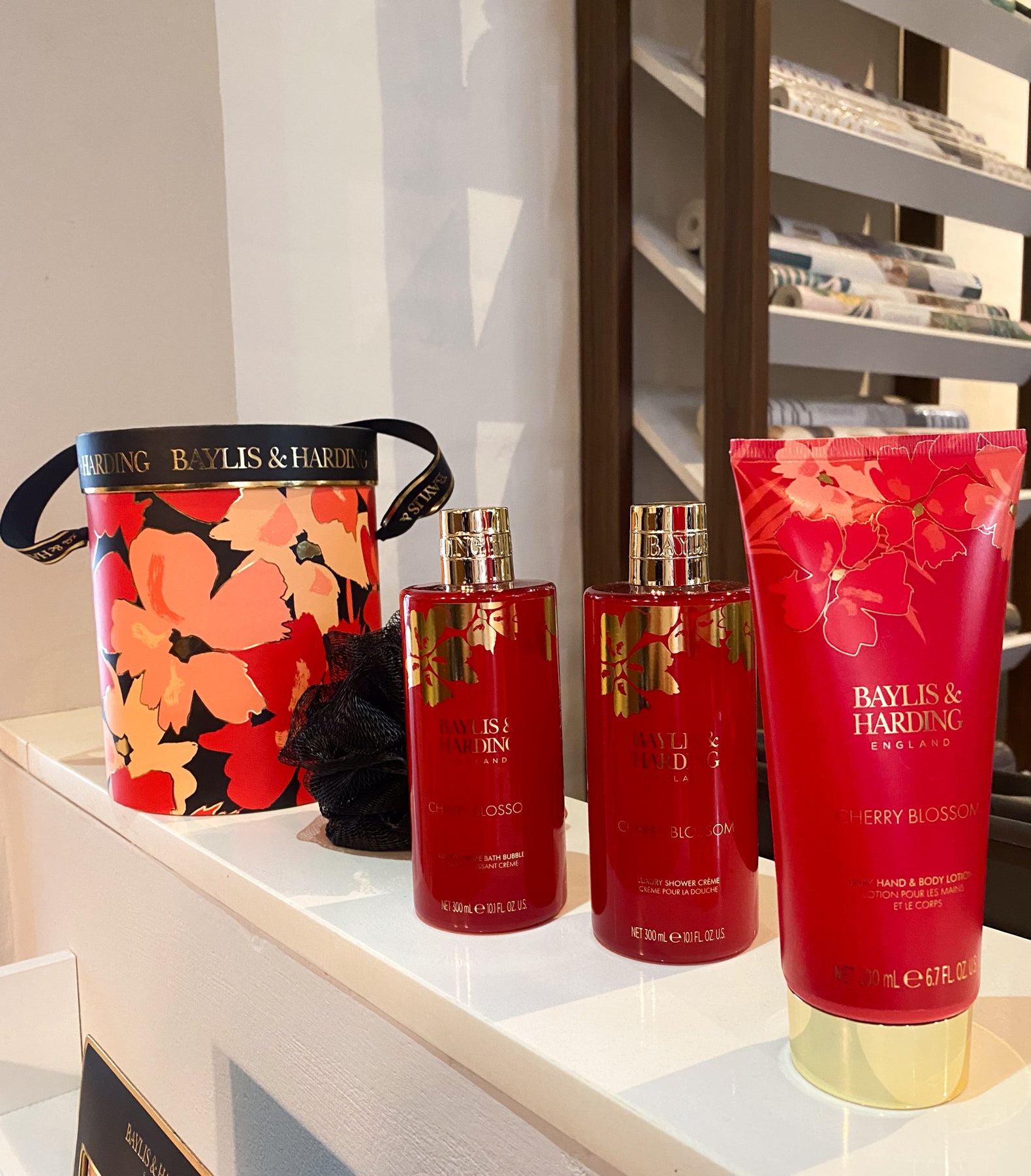 Cherry Blossom Luxury Pamper Drum Gift Set Round Box