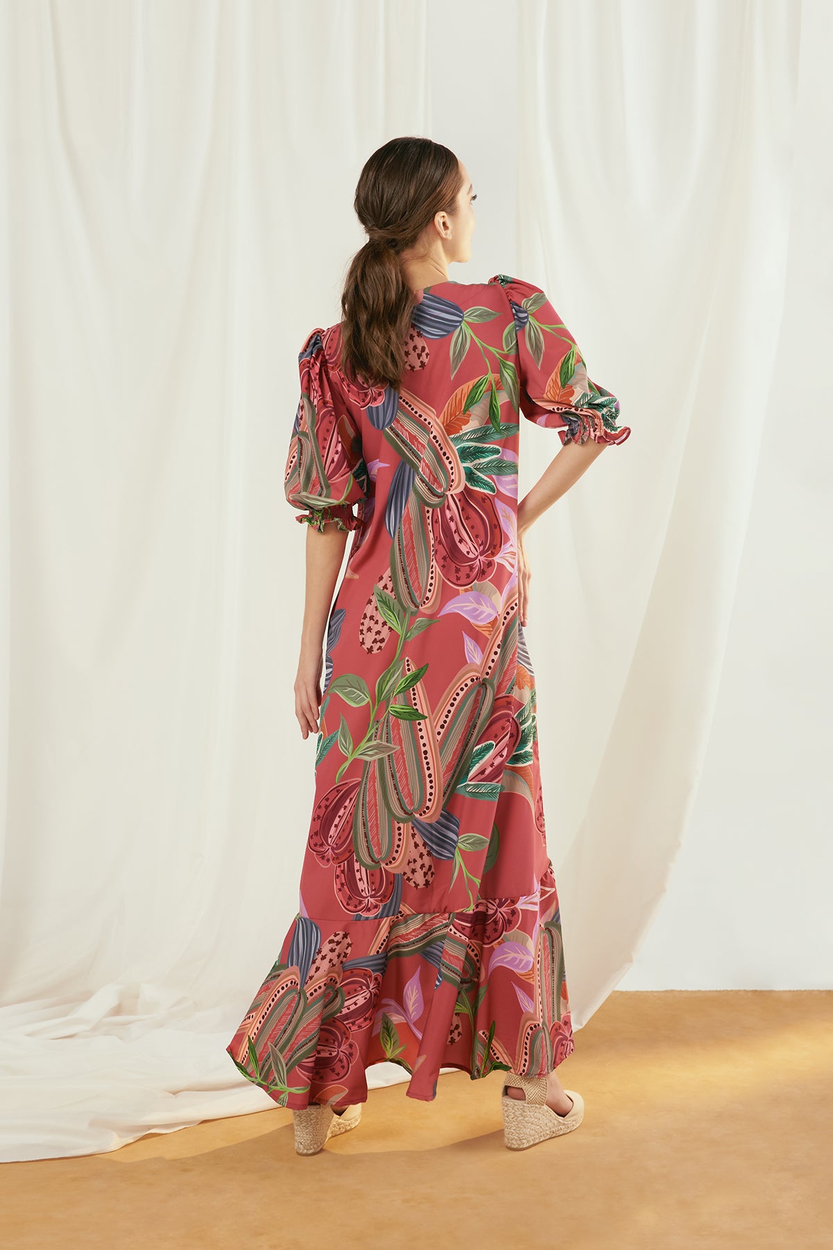 ARAI VESTIDO LARGO S CORTE A FLOREADO