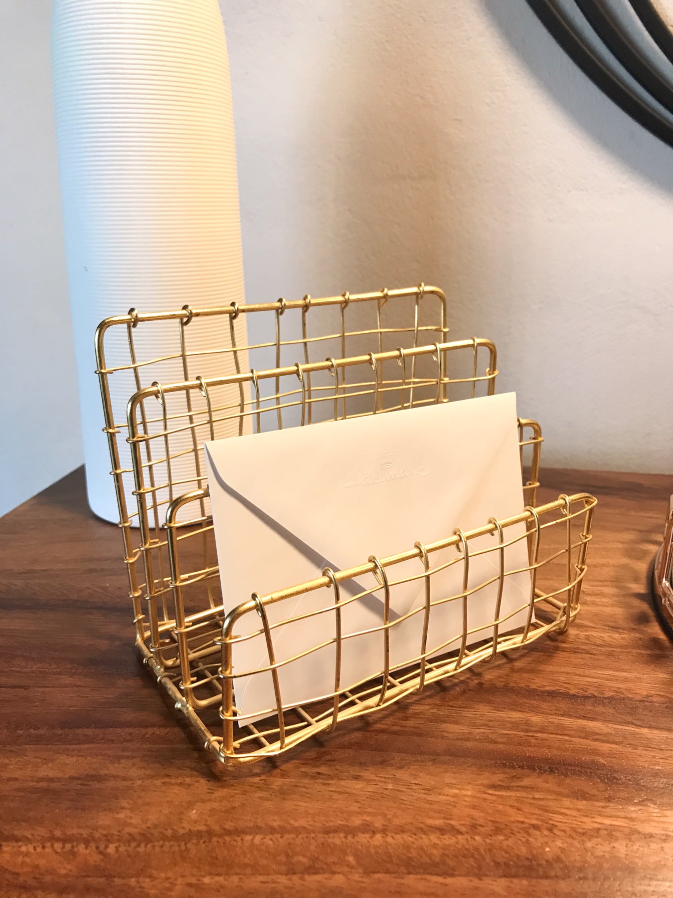 Cabo Desk/ Letters Organizer