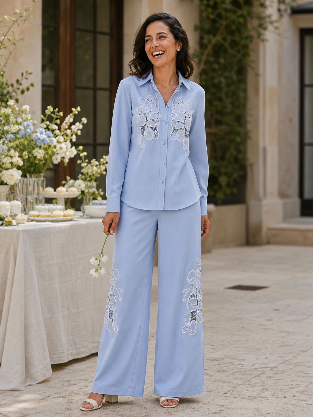 BLUSA ISABELLA PERIWINKLE LACE DETAIL BUTTON-DOWN