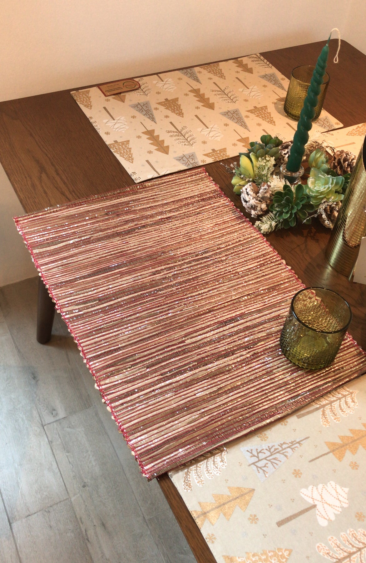 Shimmering Woven Nubby Placemat